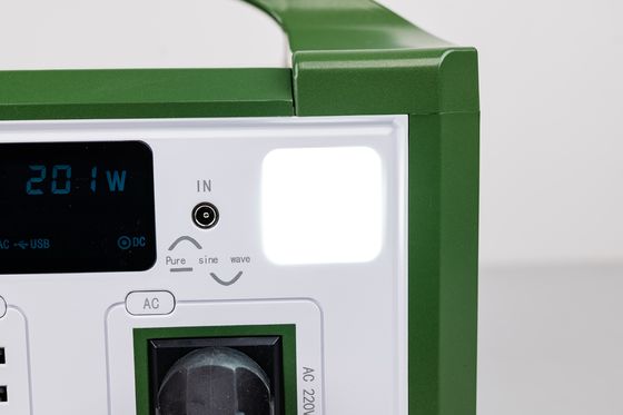 ประสิทธิภาพสูง AC 300W 220V Output พกพา โจ๊กเนอร์แสงอาทิตย์ สามารถชาร์จได้ LifePO4 แบตเตอรี่ สําหรับการเดินป่ากลางแจ้ง