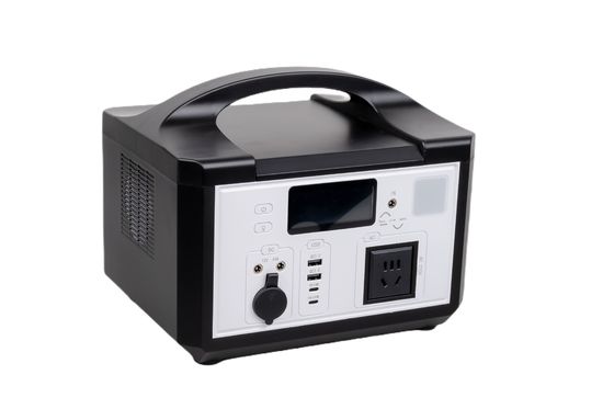 AC 110V/220V รถชาร์จเร็ว 1.5 ชั่วโมง ระบบเก็บพลังงานบ้าน แหล่งพลังงานพกพาที่สร้างขึ้นใน BMS สําหรับ RV / Camping