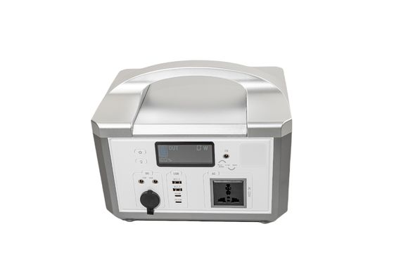 IP65 พกพาไฟฟ้า LifePO4 600WH แบตเตอรี่ ปริมาณการออกกําลังสูงถึง 1200W เครื่องผลิตพลังงานแสงอาทิตย์ สําหรับการตั้งแคมป์ / การใช้ในบ้าน