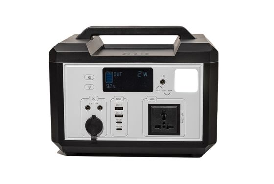 อายุการใช้งานยาวนาน 220V 50HZ เครื่องพลิกไฟฟ้าแบบพกพาแบบ Inverter สถานไฟฟ้าที่มีไฟ LED สําหรับการจัดหาพลังงานฉุกเฉิน