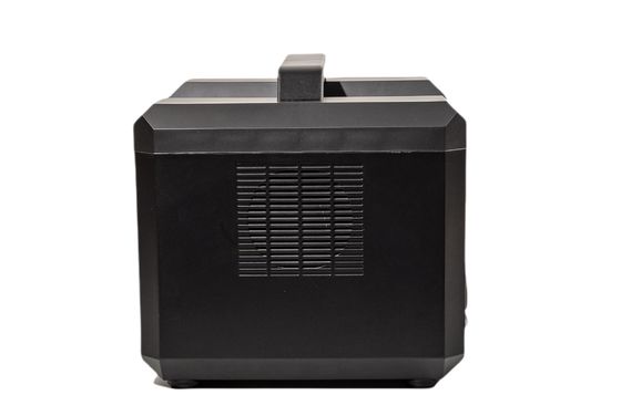อายุการใช้งานยาวนาน 220V 50HZ เครื่องพลิกไฟฟ้าแบบพกพาแบบ Inverter สถานไฟฟ้าที่มีไฟ LED สําหรับการจัดหาพลังงานฉุกเฉิน
