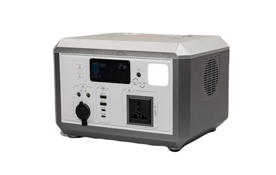 เครื่องเปลี่ยนฟรี ติดต่อ AC 600W PV ชาร์จ สถานีไฟฟ้าที่ดีที่สุดที่มีแสง SOS สําหรับการจําหน่ายพลังงานฉุกเฉิน