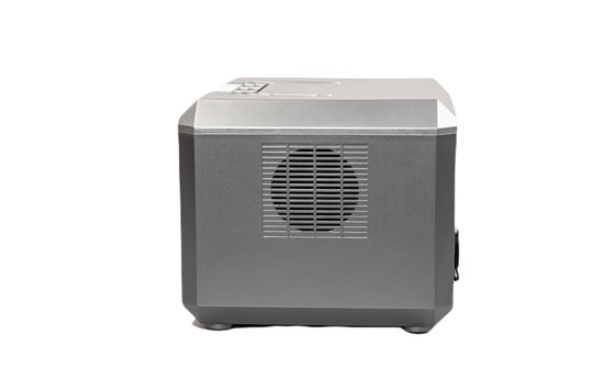 เครื่องเปลี่ยนฟรี ติดต่อ AC 600W PV ชาร์จ สถานีไฟฟ้าที่ดีที่สุดที่มีแสง SOS สําหรับการจําหน่ายพลังงานฉุกเฉิน