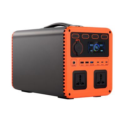 การชาร์จเร็ว 220V / 110V ภายใน 2.5 ชั่วโมง MPPR สนับสนุนโรงไฟฟ้าพกพาที่มี APP / Bluetooth สําหรับการดับไฟภายนอก