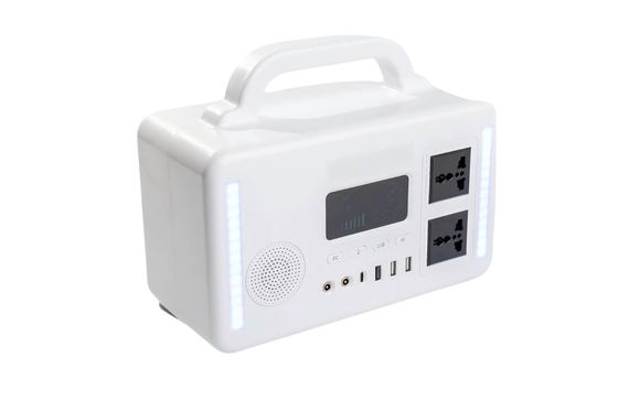 โรงไฟฟ้าพลังงานแสงอาทิตย์พกพา 300 วัตต์ 220V AC Output แบตเตอรี่ LifePO4 สามารถชาร์จใหม่ได้ สําหรับการตั้งแคมป์กลางแจ้ง